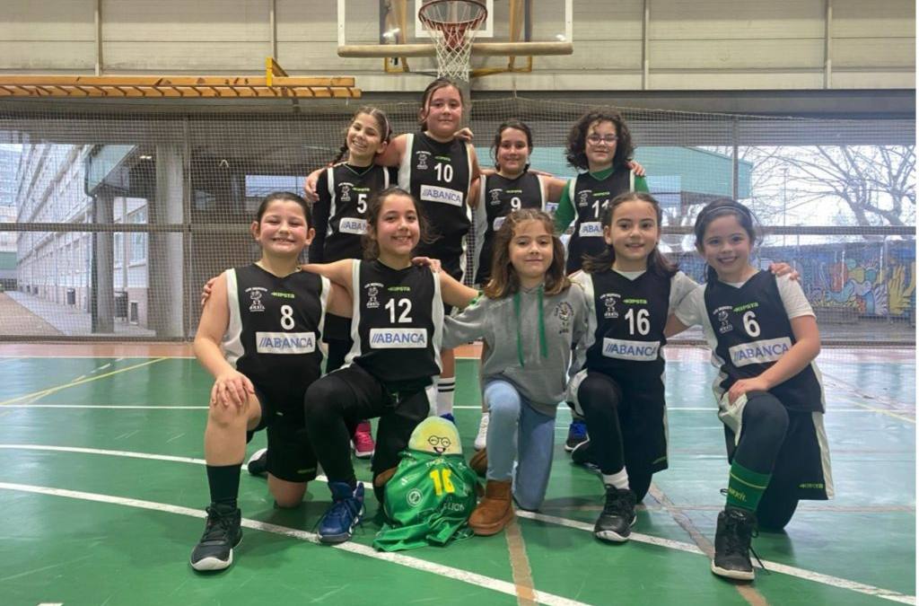 EL CB ARXIL B CAE ANTE UN ESTUDIANTES MIXTO SUPERIOR FISICAMENTE