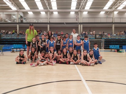 EN EL PABELLÓN DE LA RAÑA DE MARIN EL CB ARXIL Y EL MARIN PEIXE GALEGO CELEBRAN UNA GRAN TARDE DE DOMINGO DE BALONCESTO